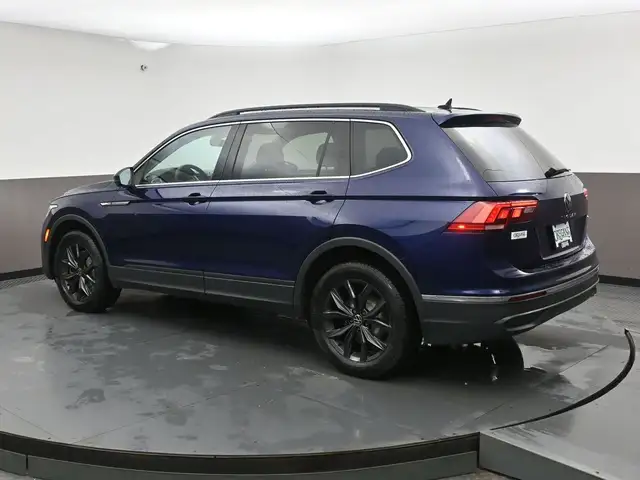 2024 Volkswagen Tiguan HEATED SEATS, HEATED STEERING WHEEL, APPL - Photo 33