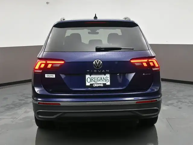 2024 Volkswagen Tiguan HEATED SEATS, HEATED STEERING WHEEL, APPL - Photo 34
