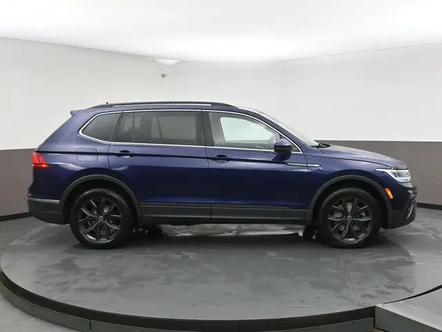 2024 Volkswagen Tiguan HEATED SEATS, HEATED STEERING WHEEL, APPL - Photo 36