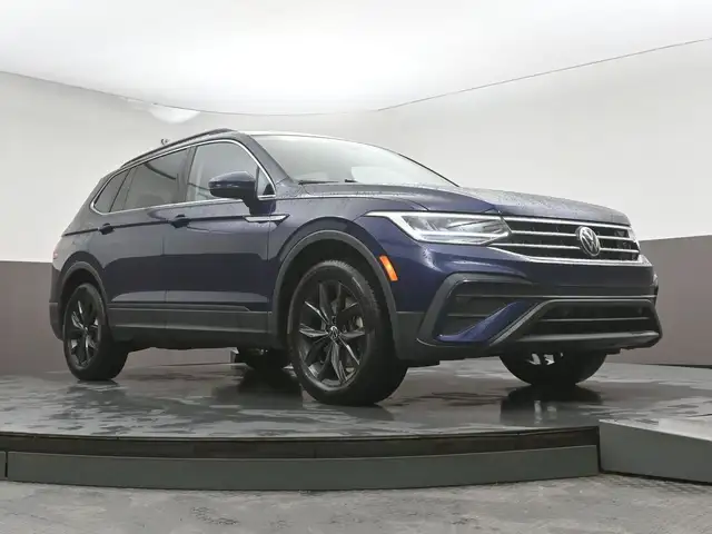 2024 Volkswagen Tiguan HEATED SEATS, HEATED STEERING WHEEL, APPL - Photo 39