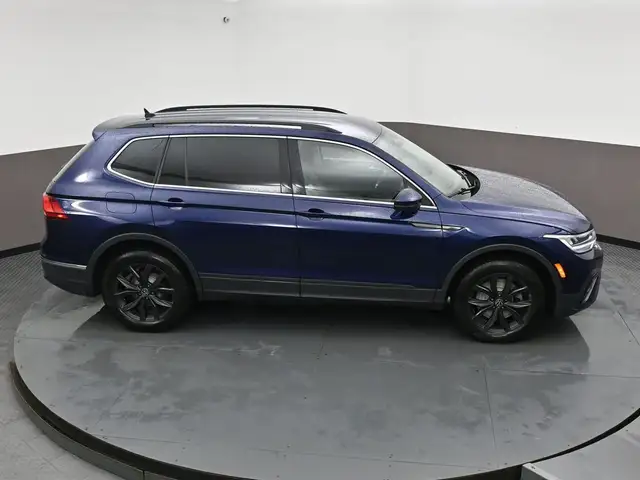 2024 Volkswagen Tiguan HEATED SEATS, HEATED STEERING WHEEL, APPL - Photo 52