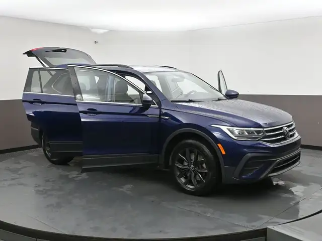 2024 Volkswagen Tiguan HEATED SEATS, HEATED STEERING WHEEL, APPL - Photo 54