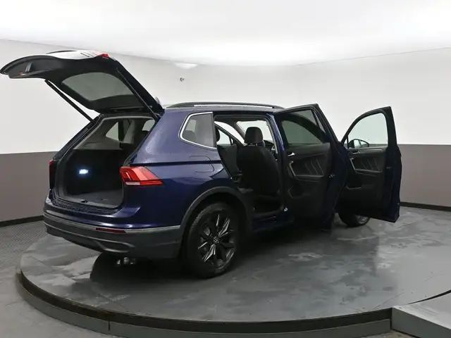 2024 Volkswagen Tiguan HEATED SEATS, HEATED STEERING WHEEL, APPL - Photo 60