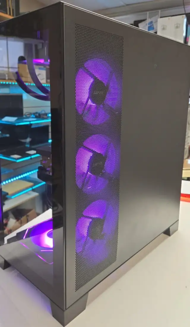 PC GAMING NEUF RTX5070Ti Ryzen 9 9900X 16GB 32GB DDR5 2TB NVMe - Photo 3