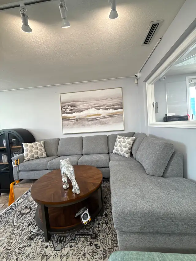 New Stylish Sectional Sofa With RHF Corner Chaise - Grey - Photo 2