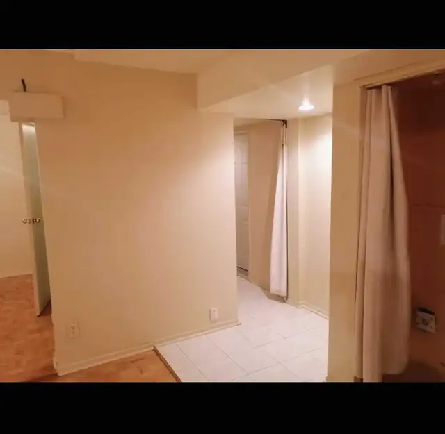 3 1/2 demi sous sol duplex chauff, electric inclus - Photo 3