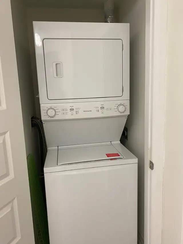 One bedroom condominium available for lease in Markham - Photo 6