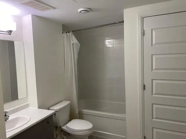 One bedroom condominium available for lease in Markham - Photo 7