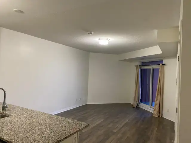 One bedroom condominium available for lease in Markham - Photo 9