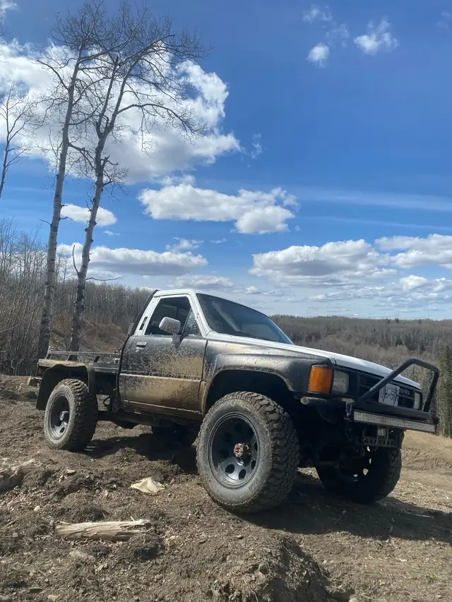 1987 4 Runner Read Description
