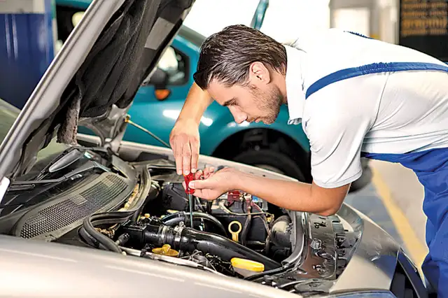 Hiring Experienced Car Mechanic