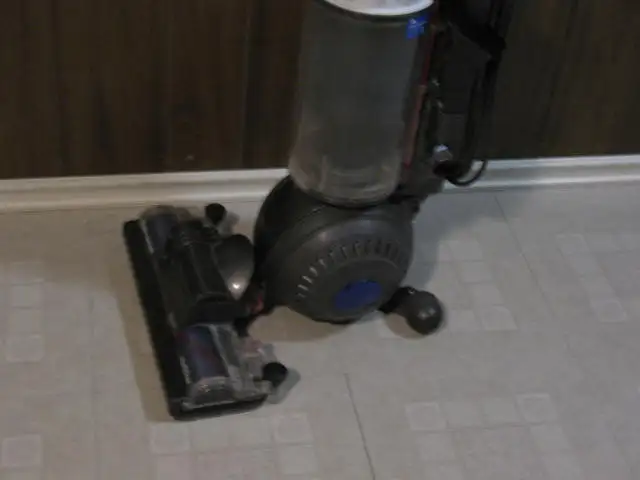 DYSON Slim Ball Upright Corded Vacuum Cleaner - Photo 5