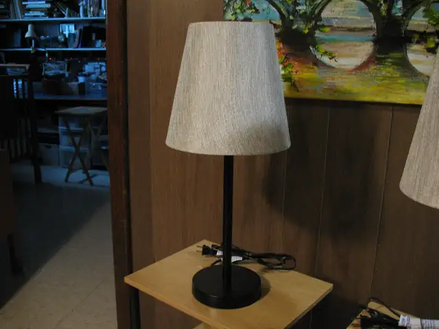 2 Bamboo End Tables, BRAND NEW, 2 Free New Lamps - Photo 10