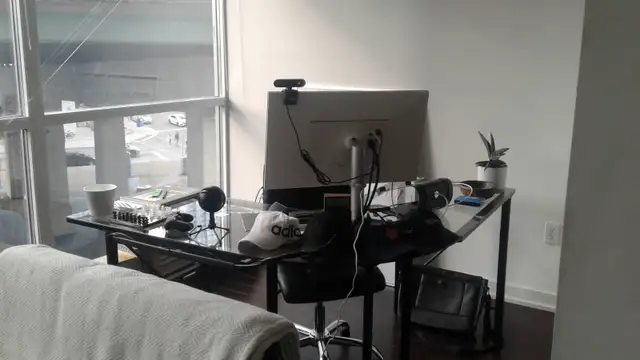 1 bed study :2000 Downtown Core/Waterfront/Cityplace/Fort York - Photo 2