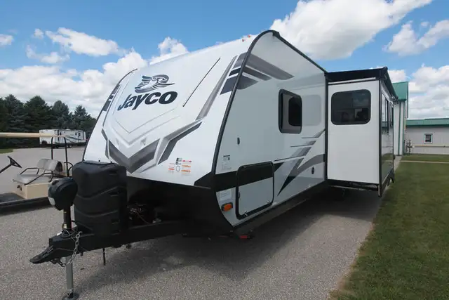 2023 Jayco Jay Feather 27 BHB - Photo 2