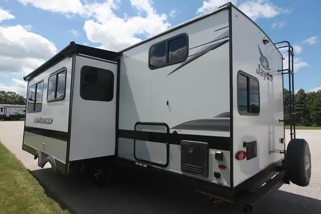 2023 Jayco Jay Feather 27 BHB - Photo 3