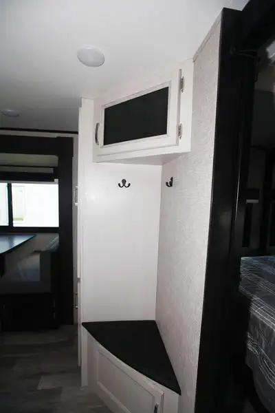 2023 Jayco Jay Feather 27 BHB - Photo 11
