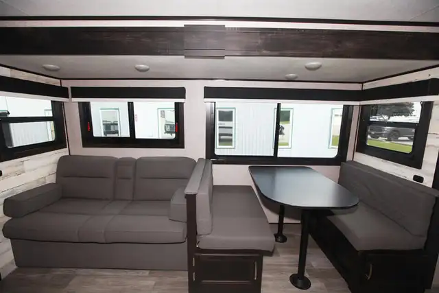 2023 Jayco Jay Feather 27 BHB - Photo 13
