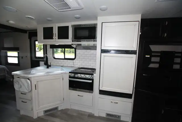 2023 Jayco Jay Feather 27 BHB - Photo 21