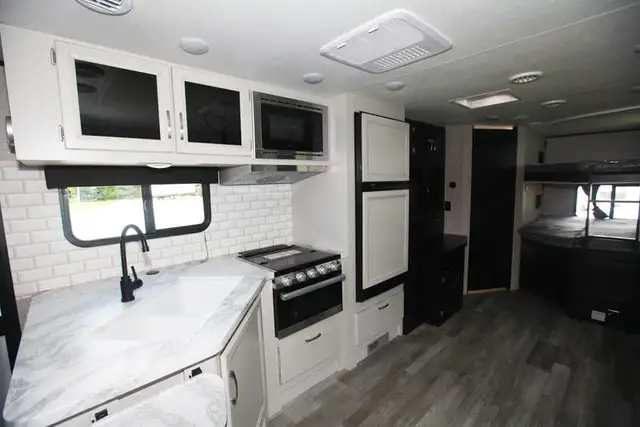 2023 Jayco Jay Feather 27 BHB - Photo 22