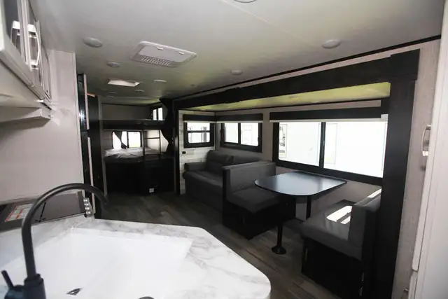 2023 Jayco Jay Feather 27 BHB - Photo 23