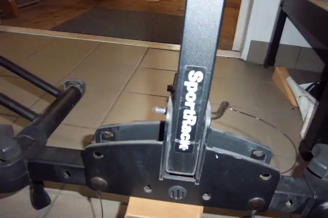 SUPPOT 2 VELOS/CASQUE NEUF