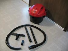 4 Gallon Wet/Dry Shop Vac,LIKE NEW