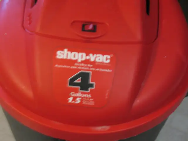4 Gallon Wet/Dry Shop Vac,LIKE NEW - Photo 2