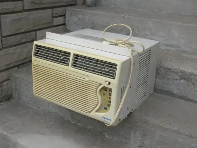 Fedders 10,000 BTU Window Air Conditioner with Remote - Photo 10