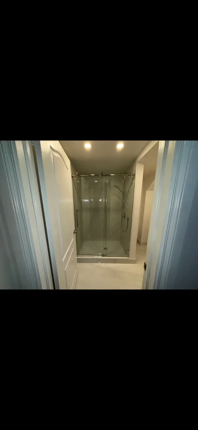 High Park Blvd-Roncesvalles Beautiful Spacious 1 Bdrm - Photo 6