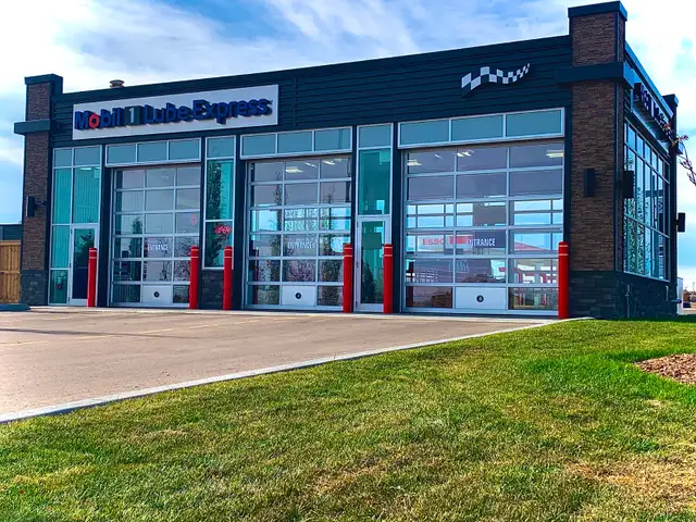 Service Technician - Photo 2