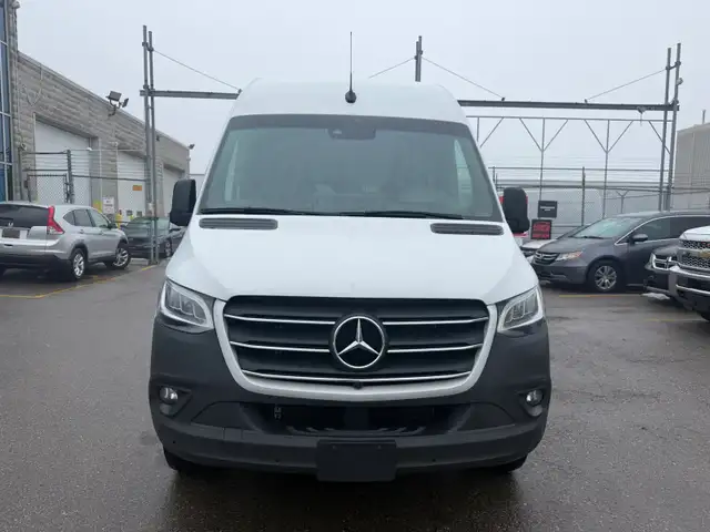 2024 Mercedes-Benz Sprinter Passenger Van 15- PASSENGER - Photo 3
