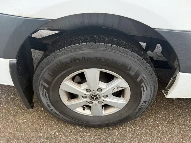 2024 Mercedes-Benz Sprinter Passenger Van 15- PASSENGER - Photo 6