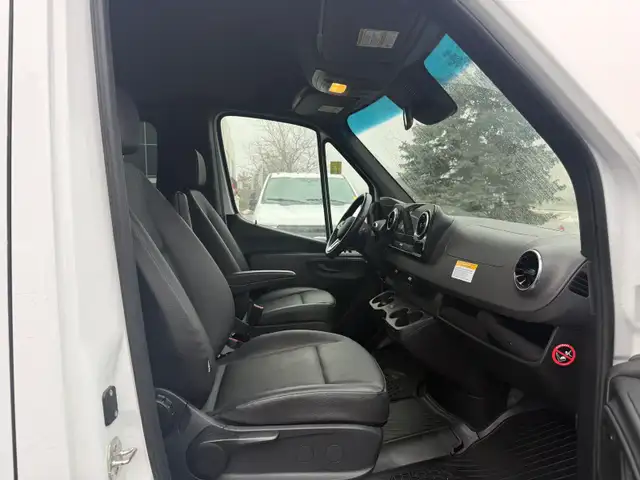 2024 Mercedes-Benz Sprinter Passenger Van 15- PASSENGER - Photo 7