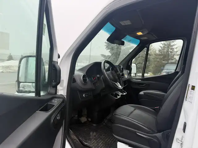 2024 Mercedes-Benz Sprinter Passenger Van 15- PASSENGER - Photo 16