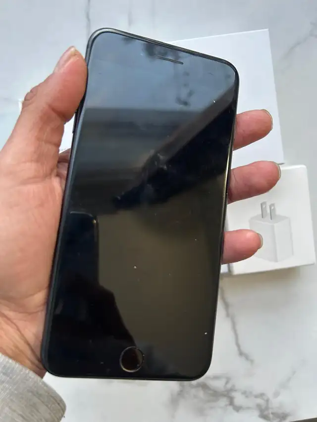 iPhone 8 plus 256GB Airpods pkg/Delivery - Photo 3