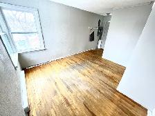 126C Empire Ave - One Bedroom Main Floor Next to Memorial Uni - Photo 4