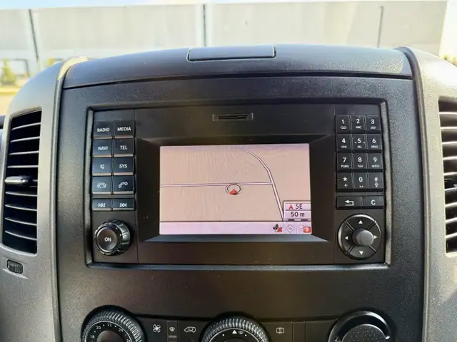 2016 Mercedes-Benz Sprinter Van 144WB - HIGH ROOF - ONLY 190K! - Photo 10