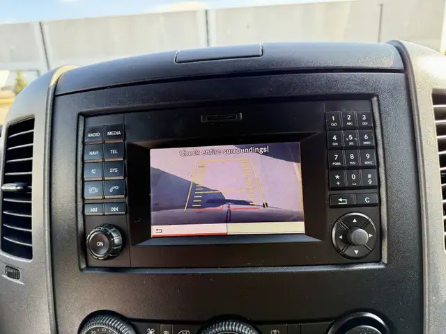 2016 Mercedes-Benz Sprinter Van 144WB - HIGH ROOF - ONLY 190K! - Photo 14