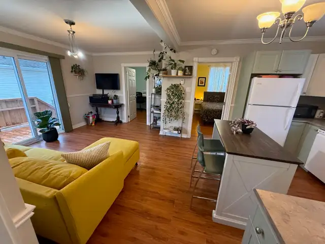 Affordable Home in Summerside 2 bed 1 bath with fenced yard. - Photo 5