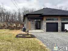 $635,000 - Semi-detached for sale in St-Alphonse-de-Granby