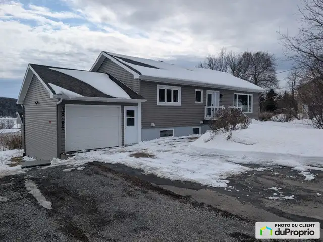 $449,000 - Triplex for sale in Gaspe