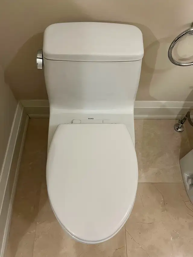 Toto Toilet