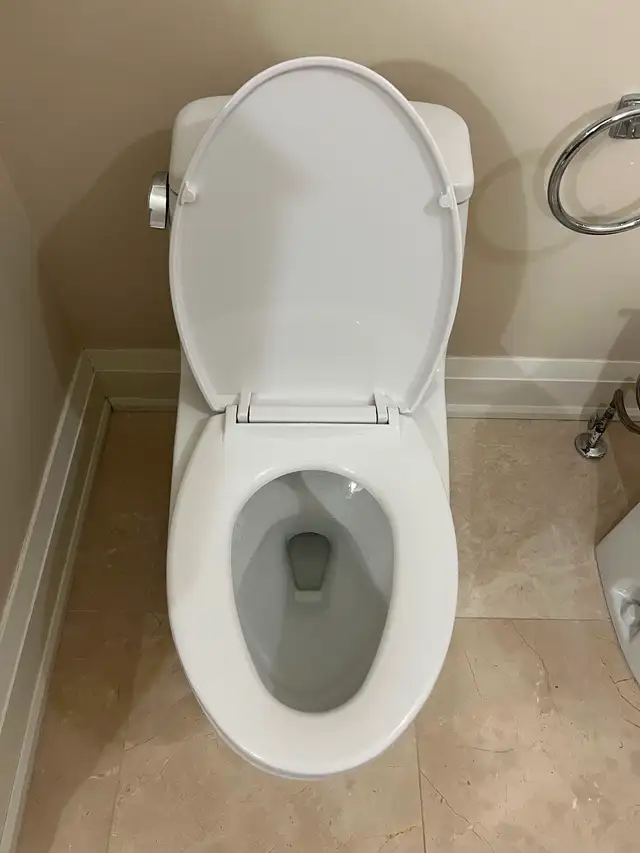 Toto Toilet - Photo 2