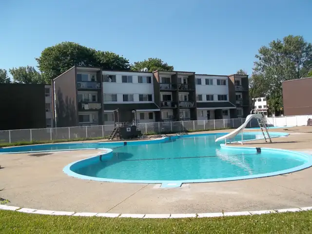 OUI TOUT CELA à ce prix :  400$    bus 803 801 330,331 28 60 61 - Photo 8