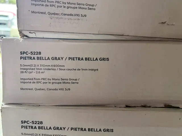 White Tile Marble Type - Photo 3