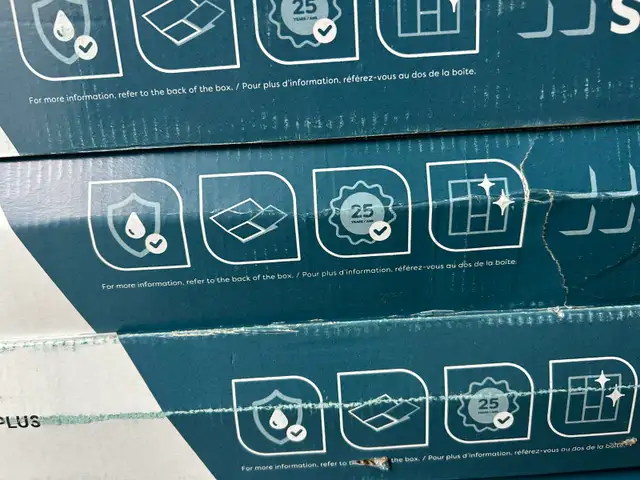 White Tile Marble Type - Photo 5