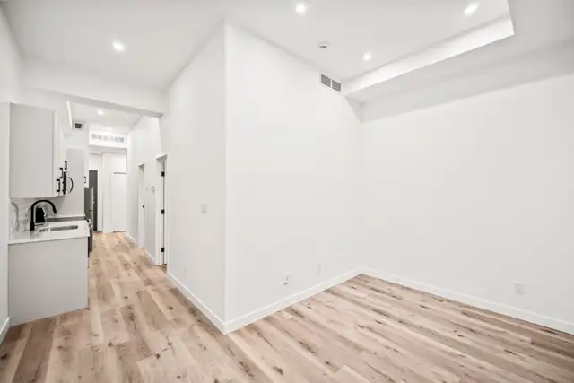 BRAND NEW 2 Bedroom Apartment! Move In Ready! - Photo 7