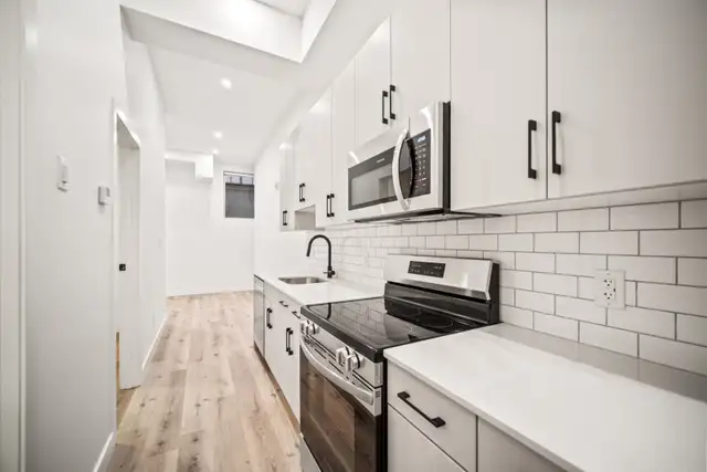 BRAND NEW 2 Bedroom Apartment! Move In Ready! - Photo 9