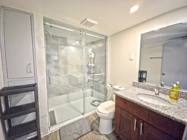 BASEMENT BEDROOM FOR RENT - Photo 3